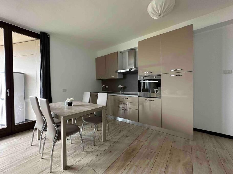 Appartamento Privato Garibaldi Mailand Exterior foto