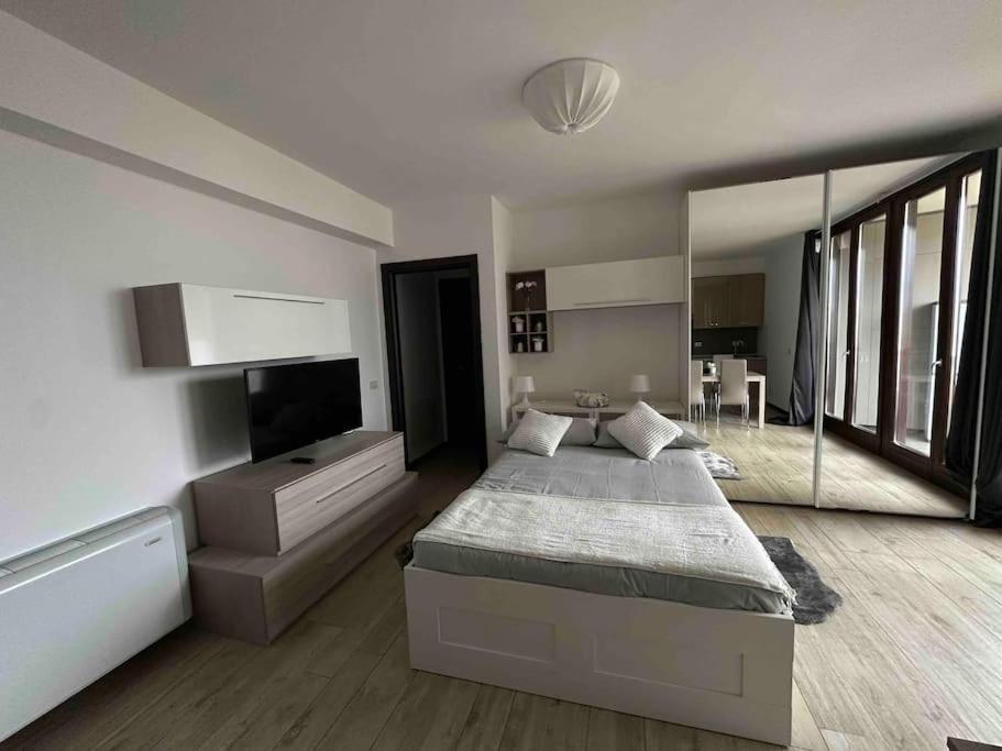 Appartamento Privato Garibaldi Mailand Exterior foto